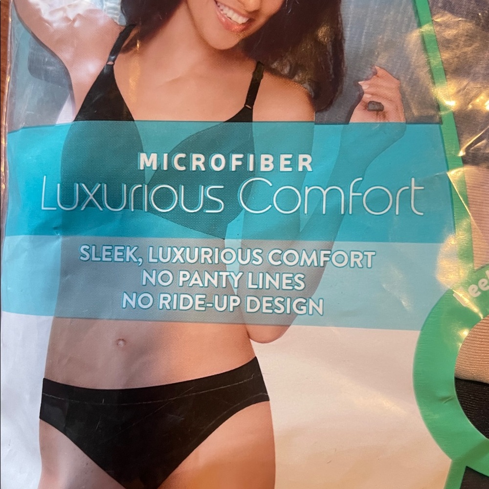 3/$15. NEW Hanes microfiber panties size 5/S - Picture 3 of 4